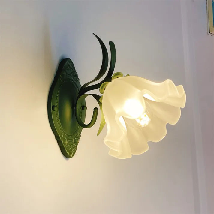 Beautiful Floral LED Wall Lamp - Halri