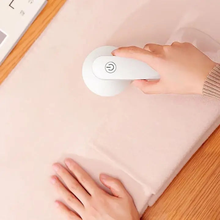 Portable Electric Lint Remover - Rechargeable & Easy Use