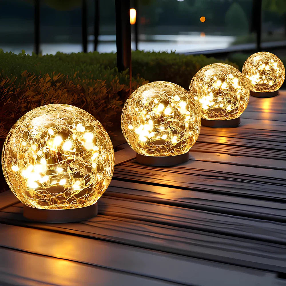 Outdoor Solar Powered Globe Lamp - Halri