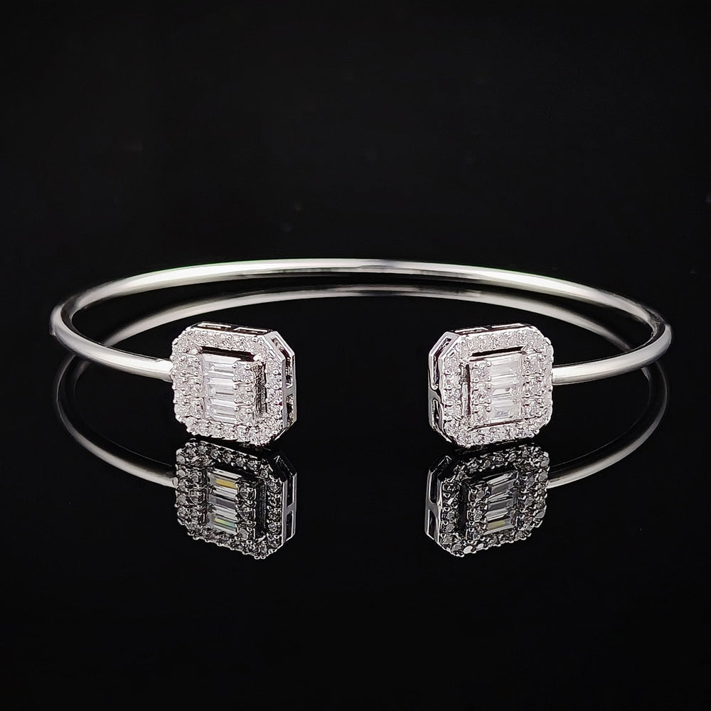 Elegant Butterfly Open Bangle Bracelet