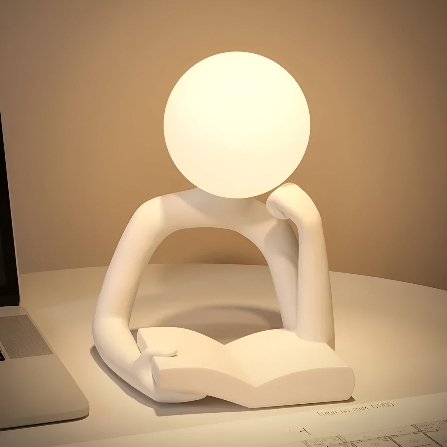 Elegant Designer Table Light
