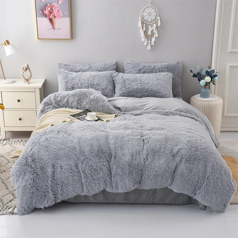 Plush Bedding Set for Ultimate Sleep Comfort