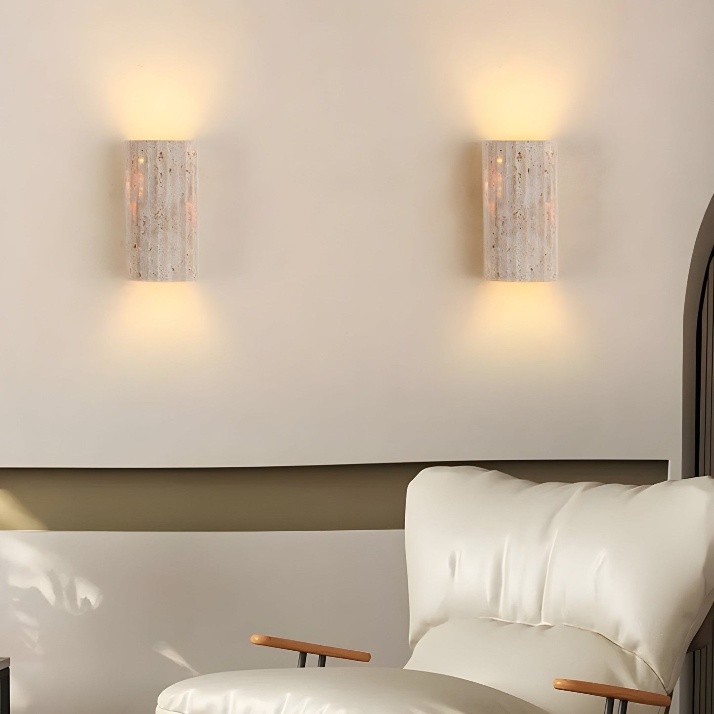 Rustic Stone Wall Light in Classic Design - Halri