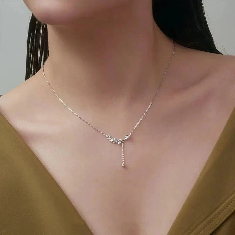Elegant Silver Botanical Leaf Necklace - Halri