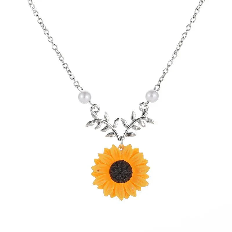 Bright Floral Pendant Necklace