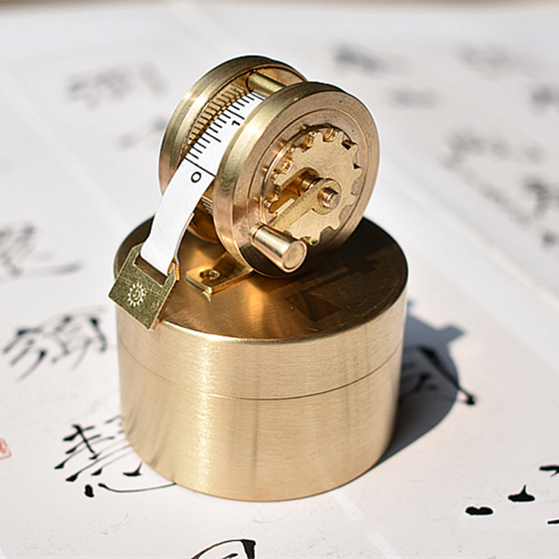 Compact Retractable Measuring Tape with Dual Scale
