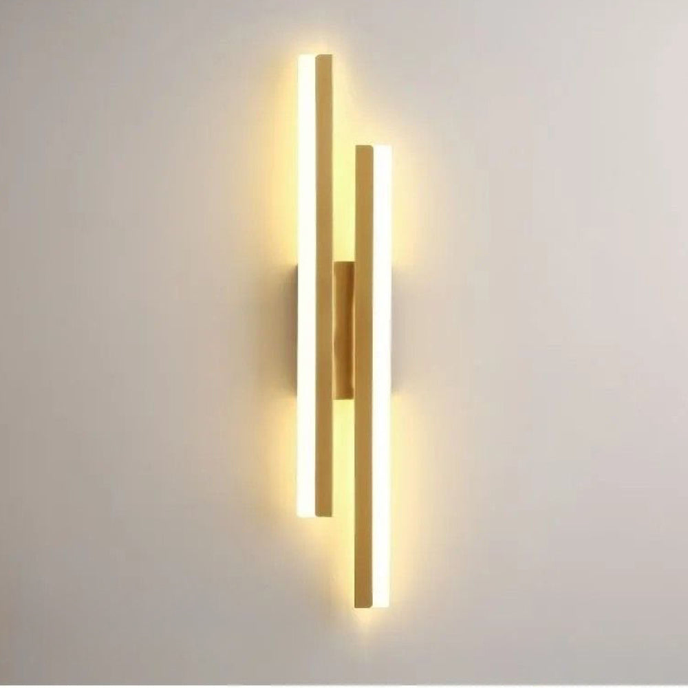 Thin LED Wall Lamp Sleek Contemporary Style