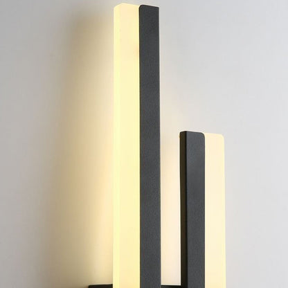 Thin LED Wall Lamp Sleek Contemporary Style