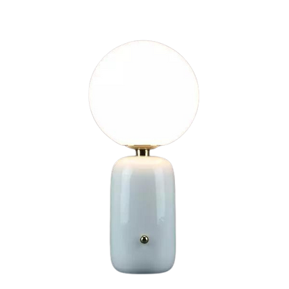 Simple Sleek Desk Lamp for Warm Lighting