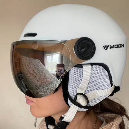 Safe Lightweight Snow Helmet