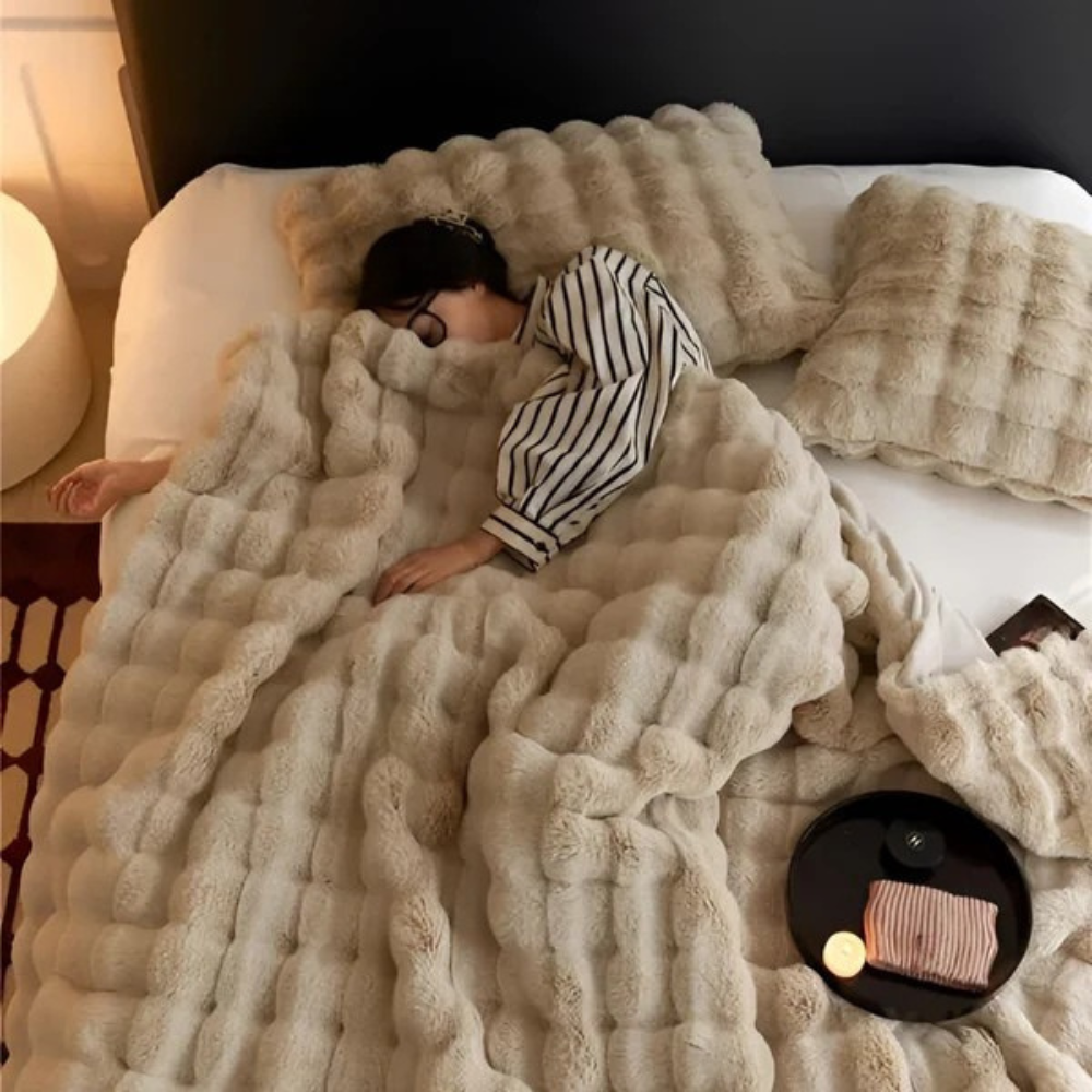 Plush Faux Fur Soft Throw Blanket