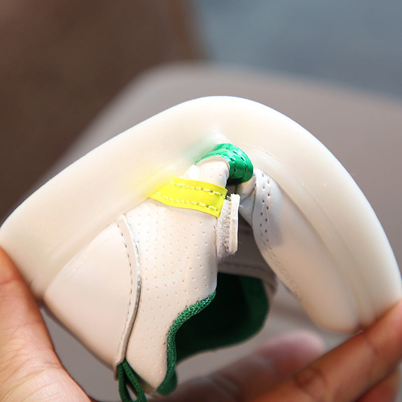 Comfortable LED Youth Sneakers with Flexible Sole - Halri