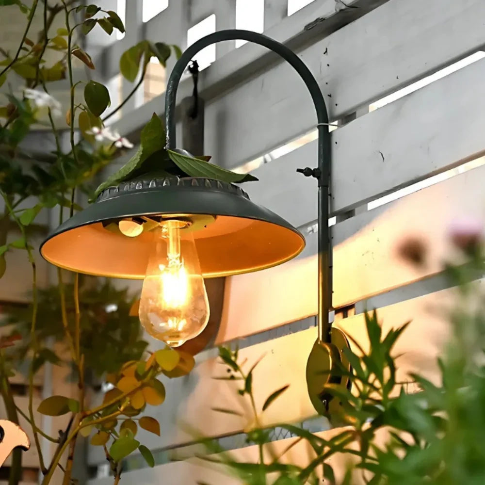 Classic Traditional Wall Lamp - Halri