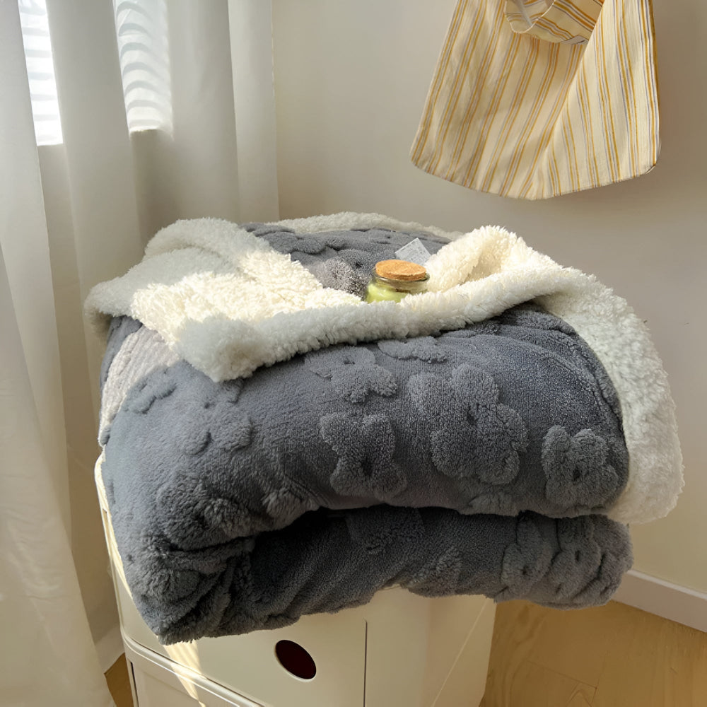 Cozy Plush Sherpa Blanket for All Seasons