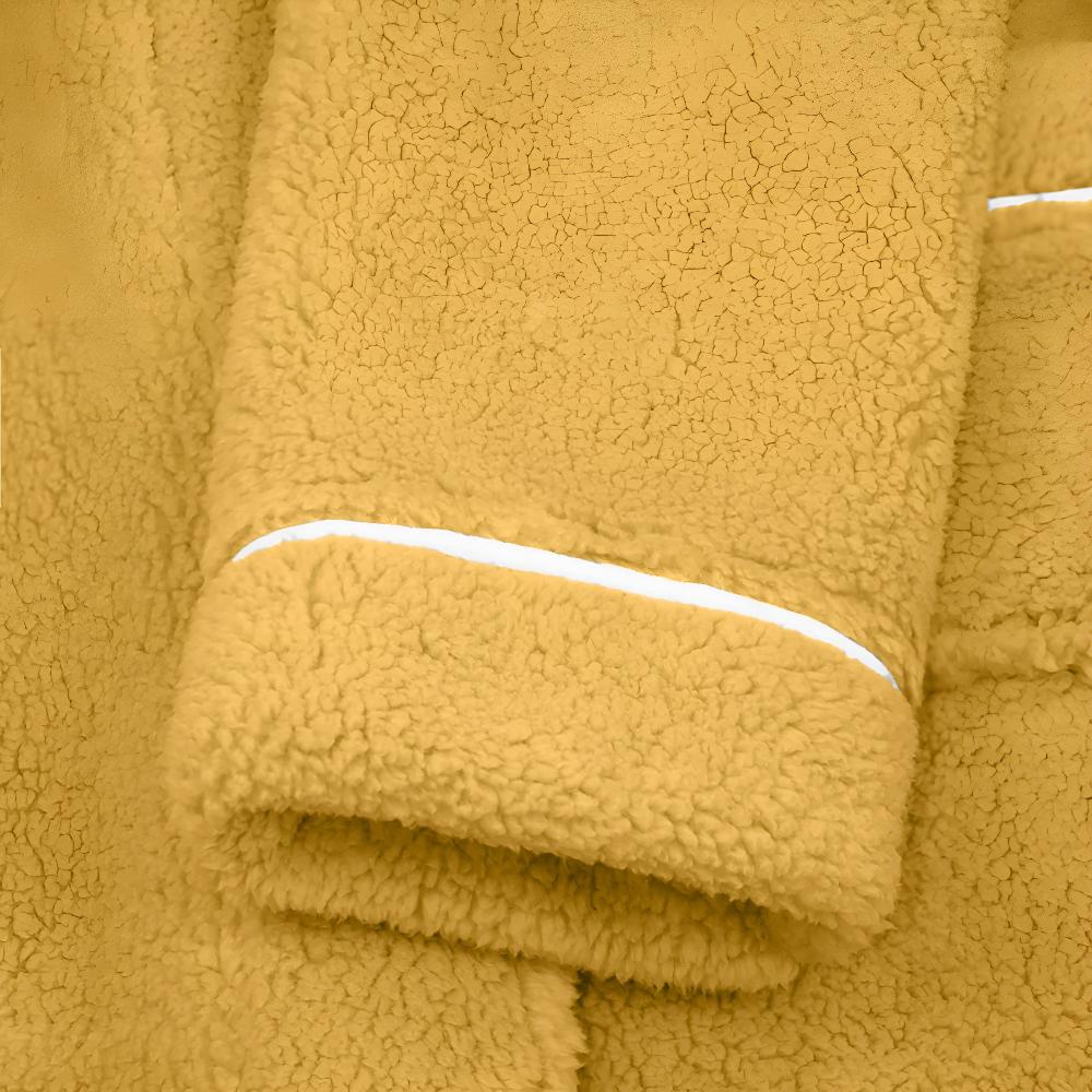 Soft Plush Robe for Cozy All Season Wear