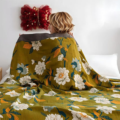 Olive Flower Printed Cotton Quilt - Double-Sided Boho Design for Bedroom Decor, Soft and Skin-Friendly 3