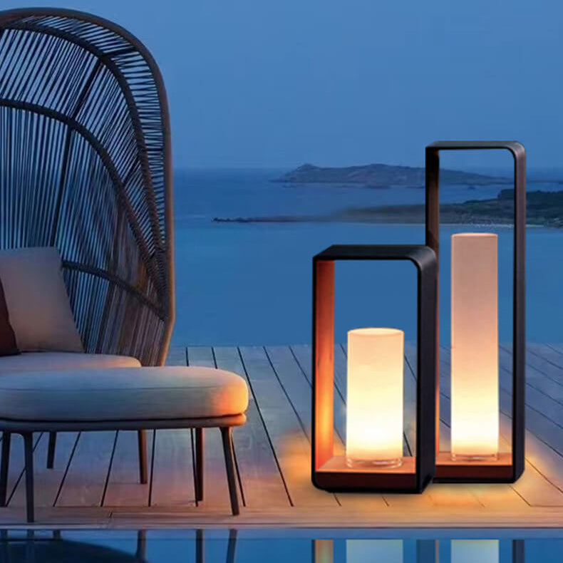 Bright Solar Powered Garden Path Light Fixture - Halri