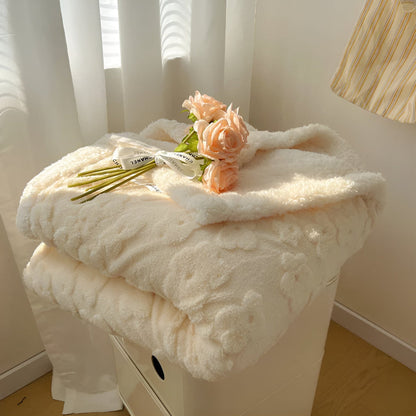 Cozy Plush Sherpa Blanket for All Seasons