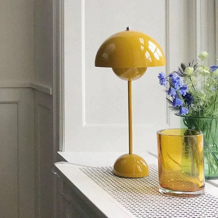 Contemporary Scandinavian Desk Lamp Elegant Style - Halri