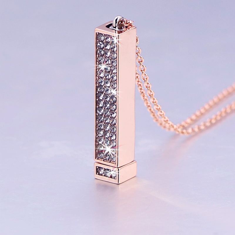 Heartfelt Message Bar Pendant Necklace - Halri