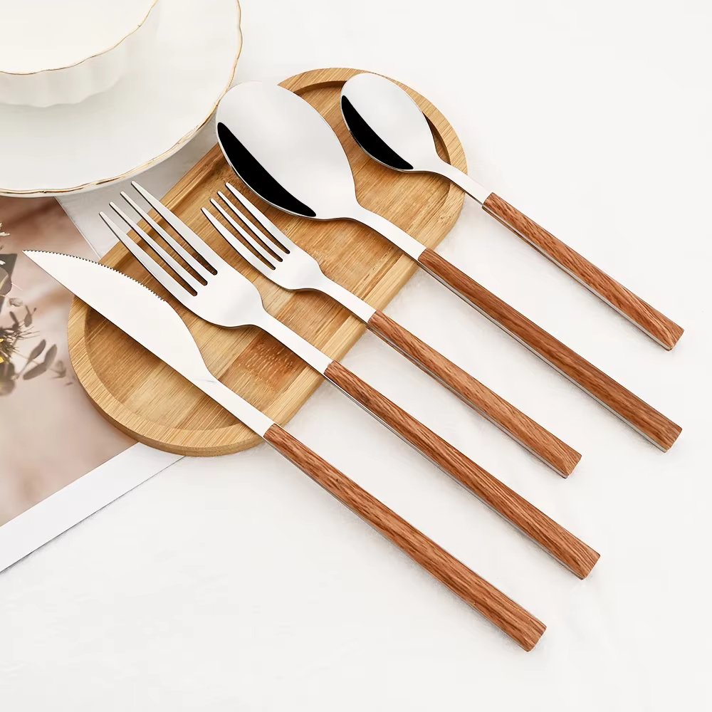 Premium Cutlery Set with Wood Handles - Halri