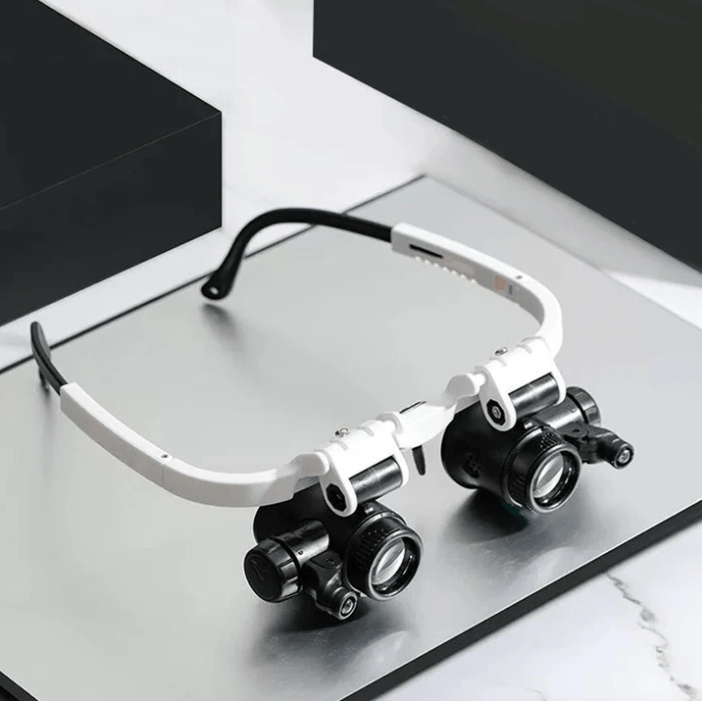 LED Magnifying Glasses for Detailed Work - Halri
