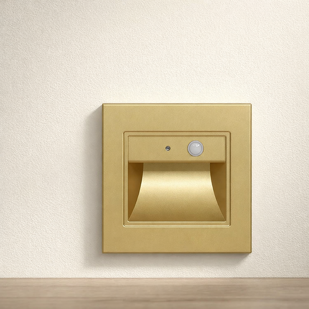 Contemporary Outdoor LED Wall Light - Halri