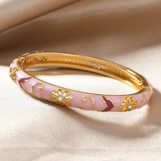 Beautiful Flower Patterned Bangles - Halri