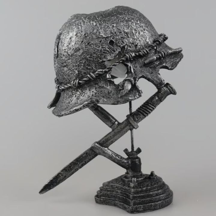 Retro Metal Helmet Desk Lamp – Classic Vintage Home Lighting