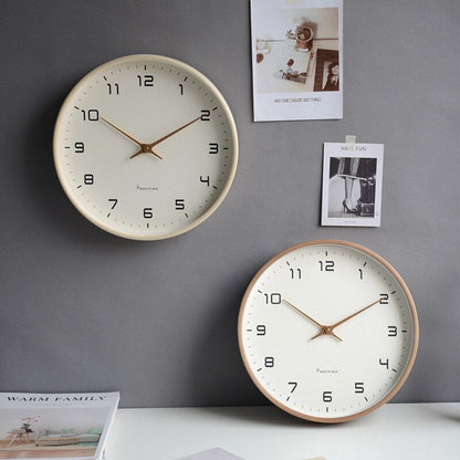 Simple Quiet Modern Wall Clock - Halri