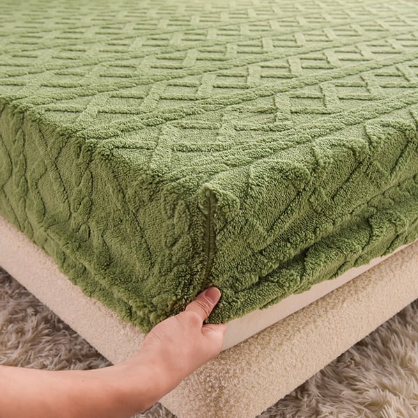 Soft Plush Flannel Blanket for All Seasons