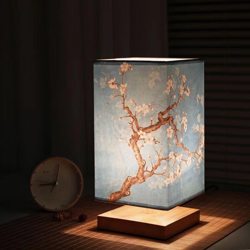 Traditional Wooden Accent Table Lamp