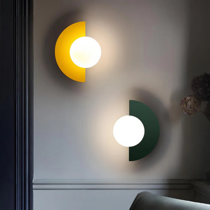 Modern Indoor Wall Light - Halri