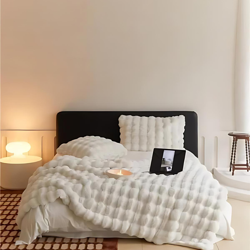 Plush Faux Fur Soft Throw Blanket