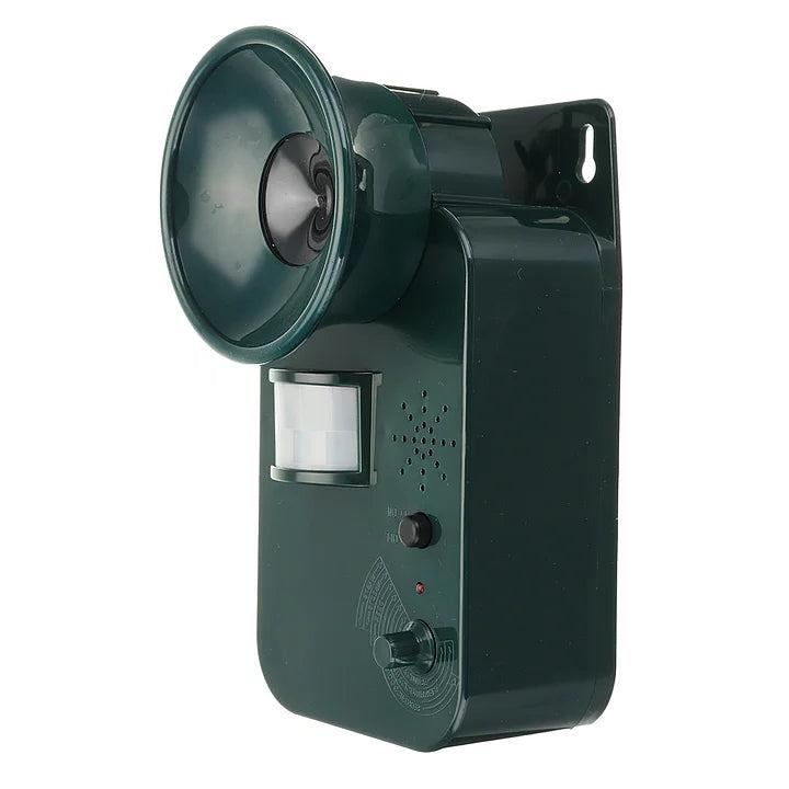 Effective Outdoor Animal Repeller Ultrasonic Pest Repellent Device