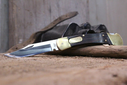 Fast Folding Pocket Knife