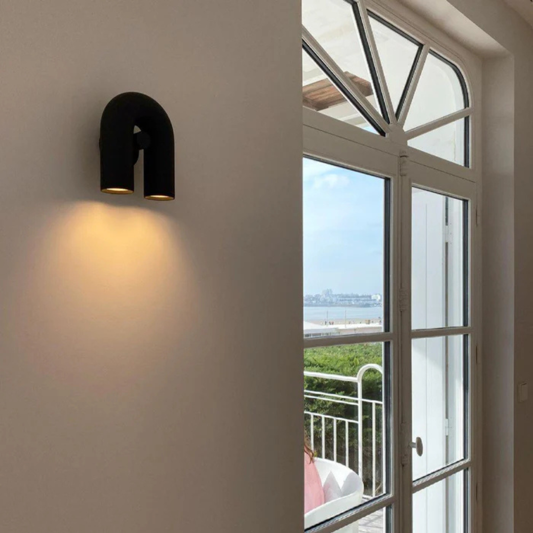 Modern Indoor Wall Light - Halri