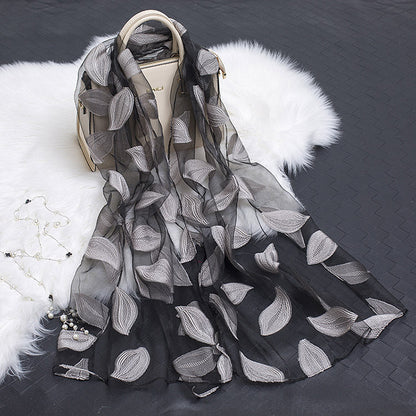 Elegant Lightweight Scarf with Floral Pattern