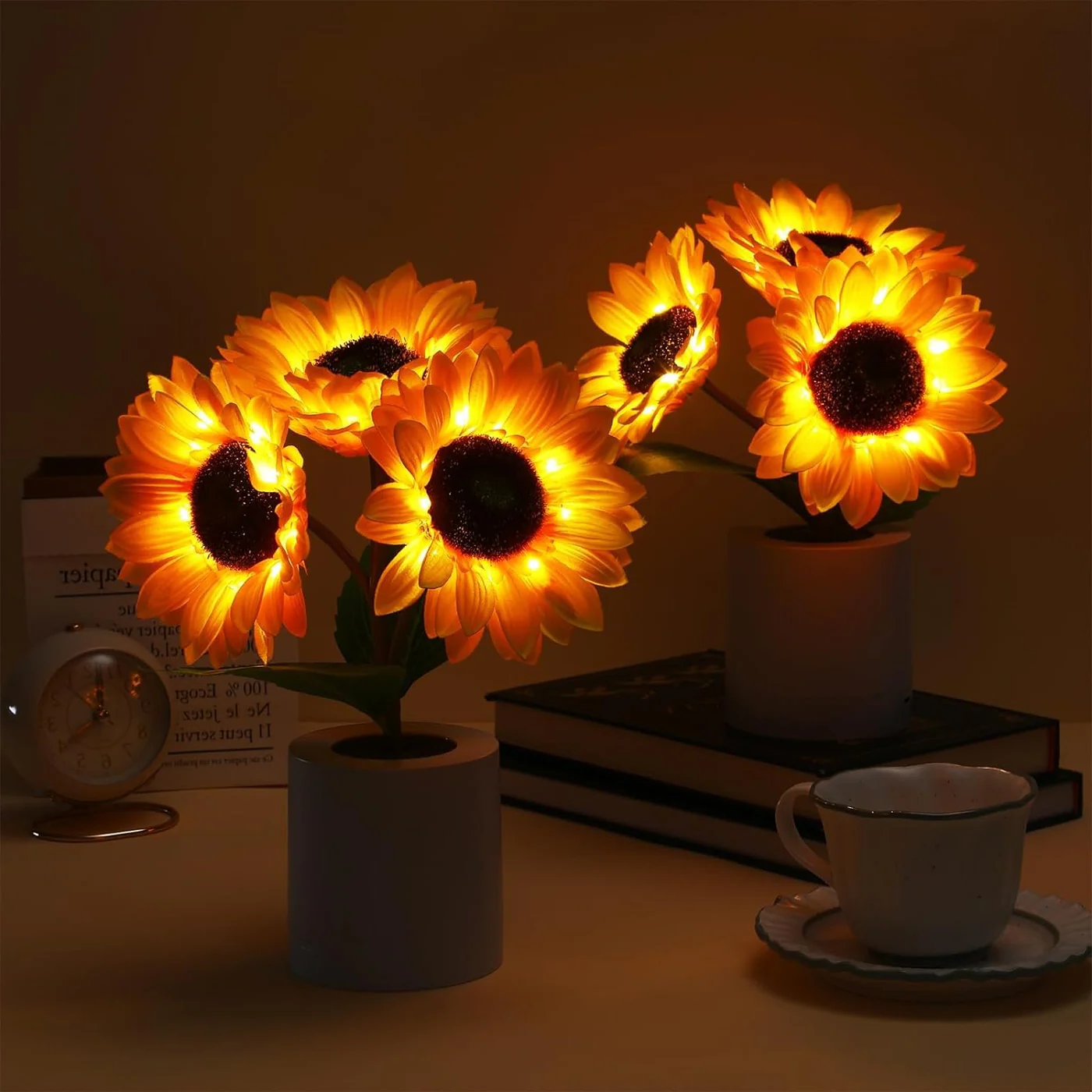 Bright Floral Table Lamp with LED Lights - Halri