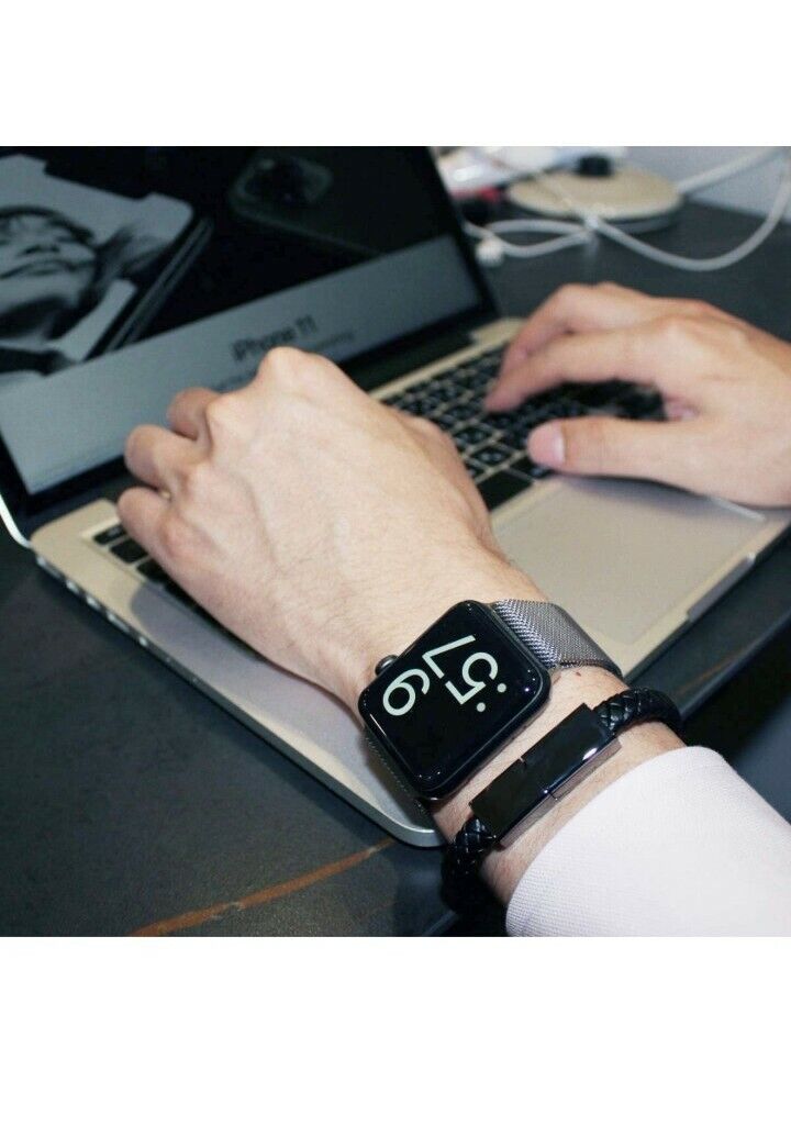 Smartphone USB Charging Wristband