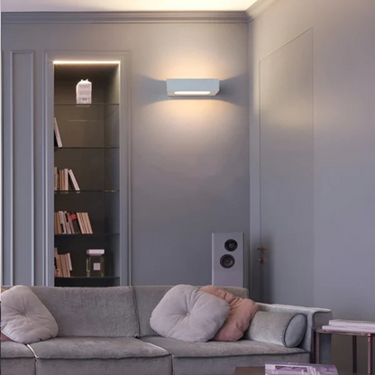 Flexible Dimmable Indoor Wall Light - Halri