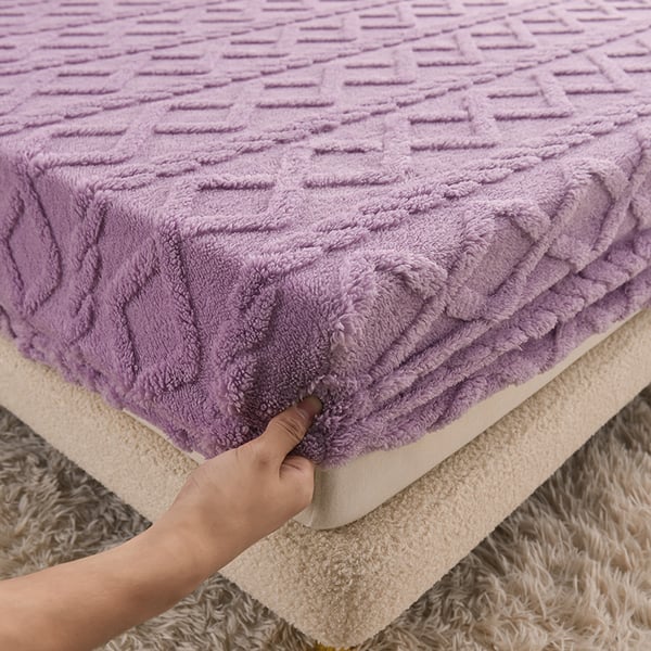 Soft Plush Flannel Blanket for All Seasons