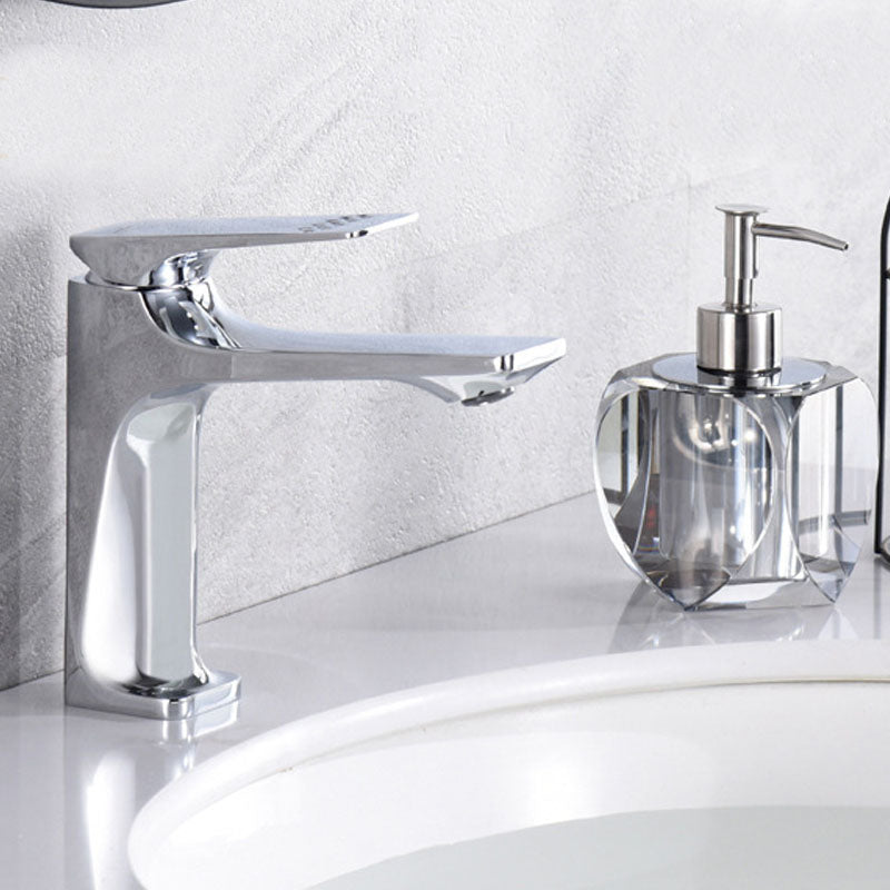 Stylish Bathroom Faucet Modern Sink Tap - Halri