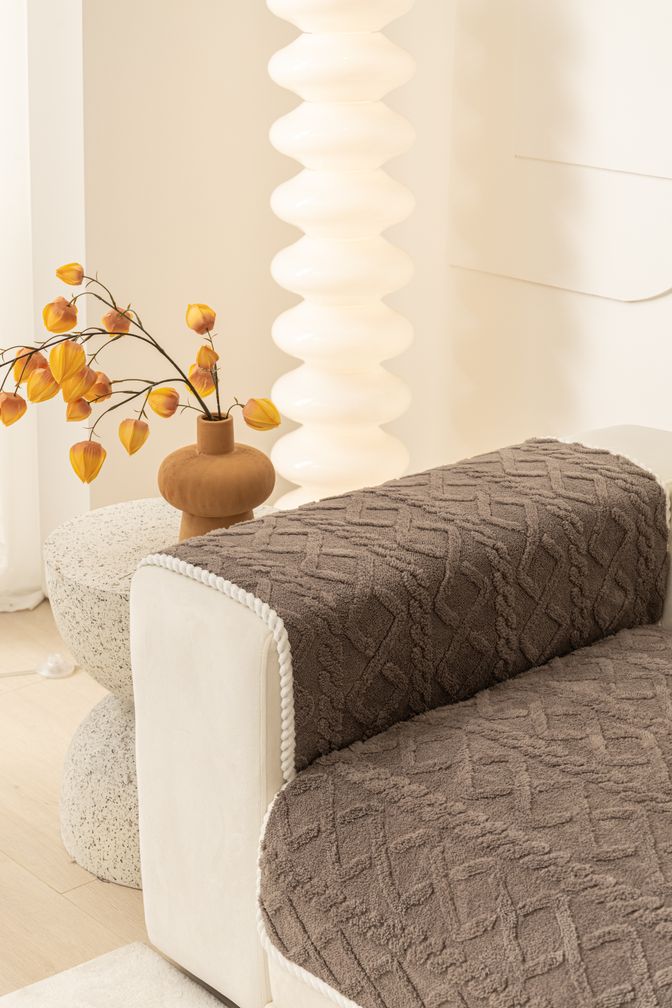 Timeless One-Piece Couch Cover