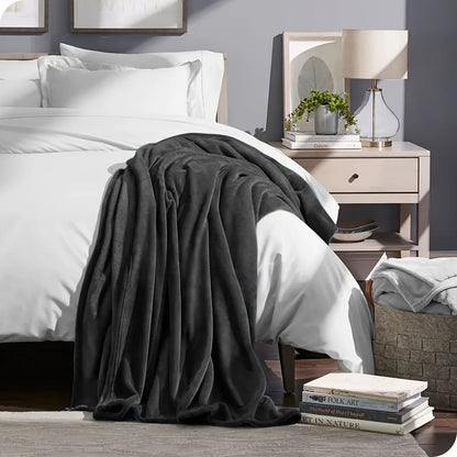Cozy Plush Fleece Blanket - Soft Warm Throw for Bed - Halri