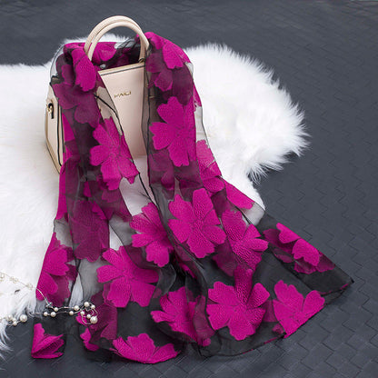 Elegant Lightweight Scarf with Floral Pattern