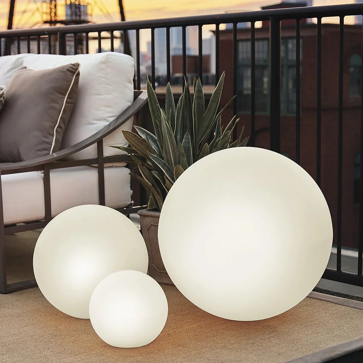 Colorful Solar Powered Garden Light Ball