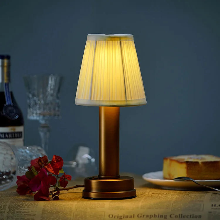 Sleek Wireless Table Light