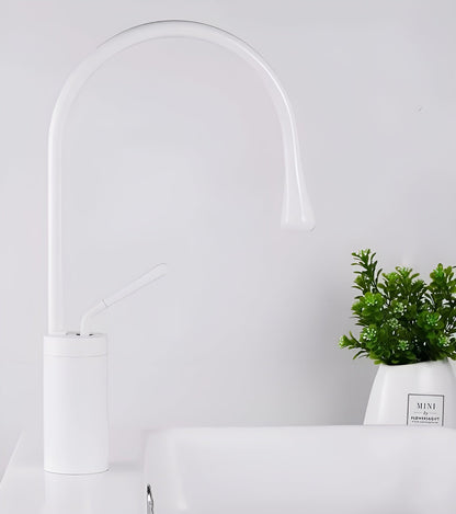 EasyTurn 360° Faucet with Smooth Leak-Free Operation
