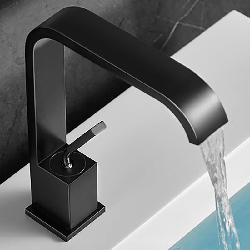Luxury Chrome Widespread Bathroom Sink Faucet